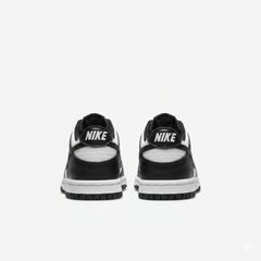 Dunk Low Sneakers
