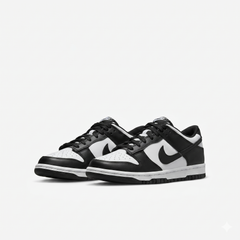 Dunk Low Sneakers